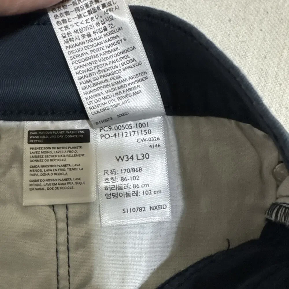 NWT Levi's 505 Regular Pants Men's 34x30 Navy Blue Indigo Straight Casual Work